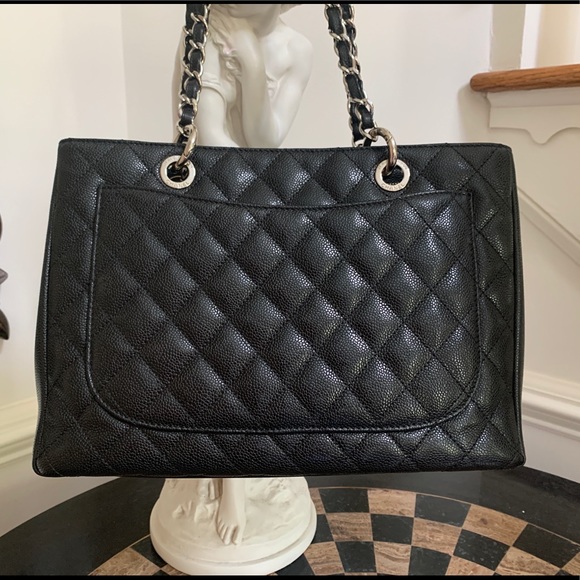 **SOLD** Chanel Black Caviar GST Tote Authentic - Picture 2 of 10